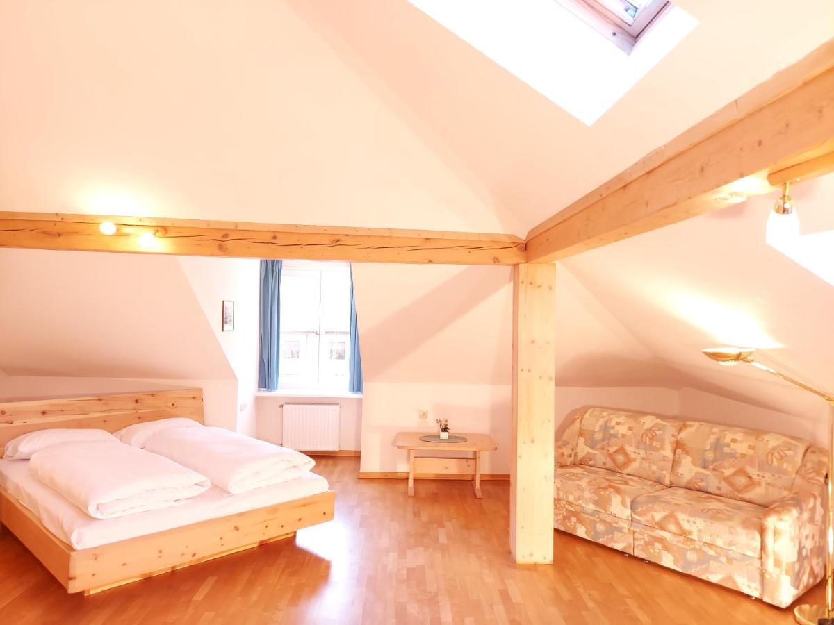 Residence Zum Theater Colle Isarco Bagian luar foto