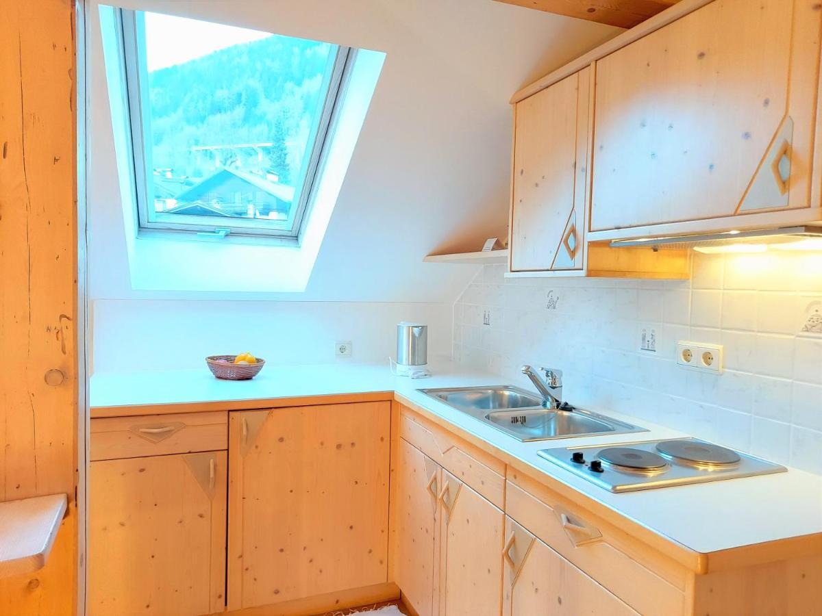 Residence Zum Theater Colle Isarco Bagian luar foto