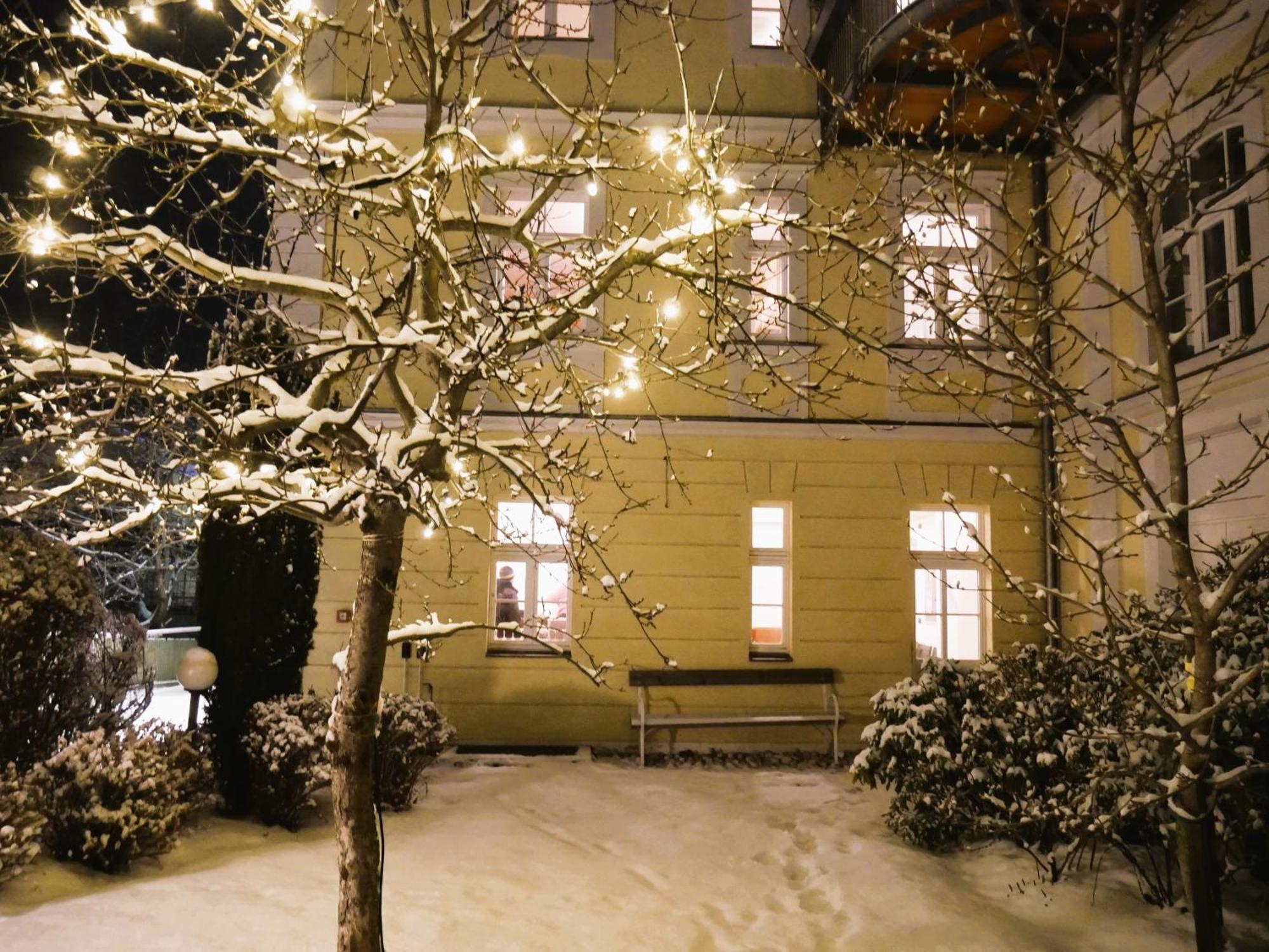 Residence Zum Theater Colle Isarco Bagian luar foto