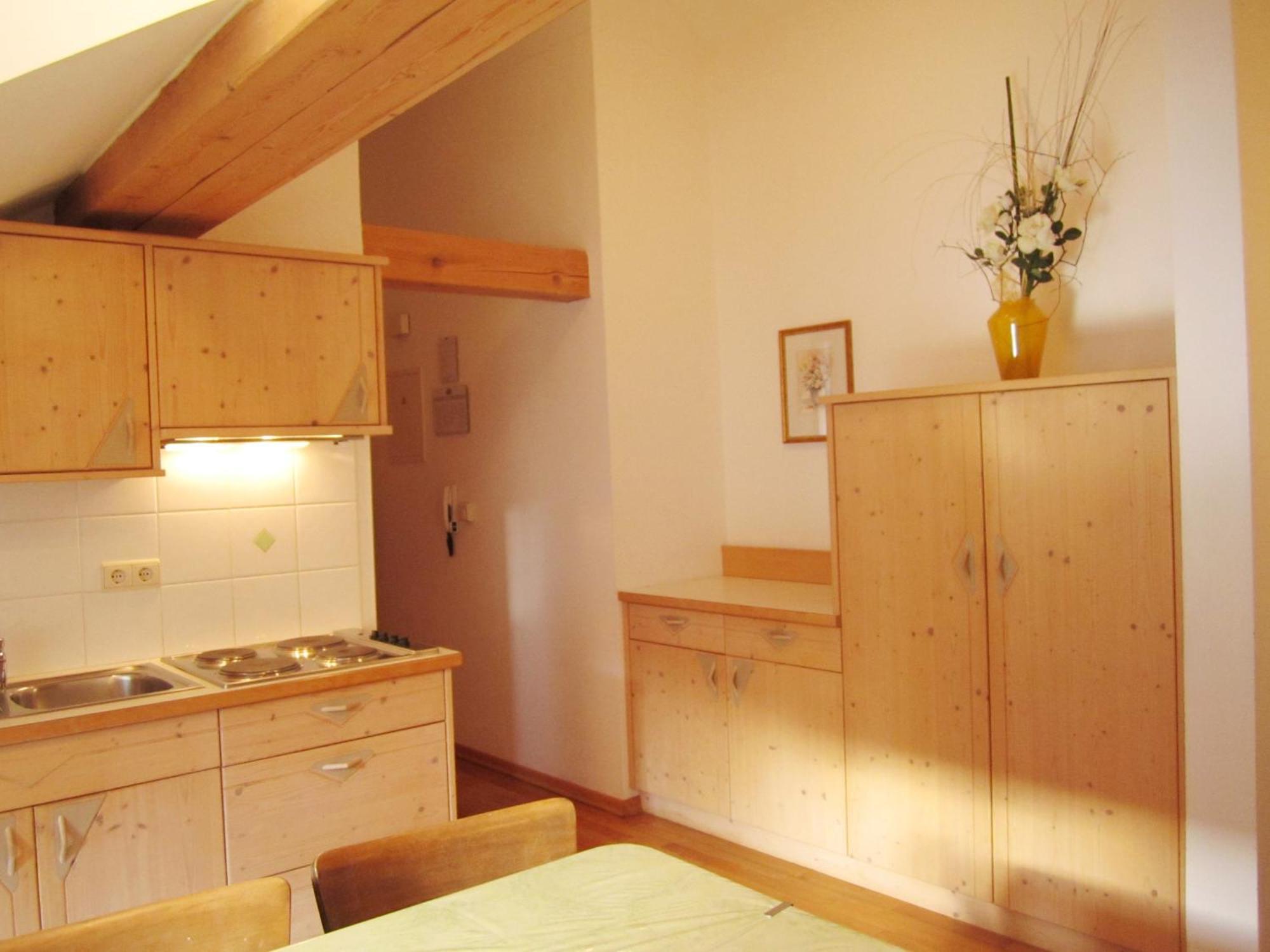 Residence Zum Theater Colle Isarco Bagian luar foto
