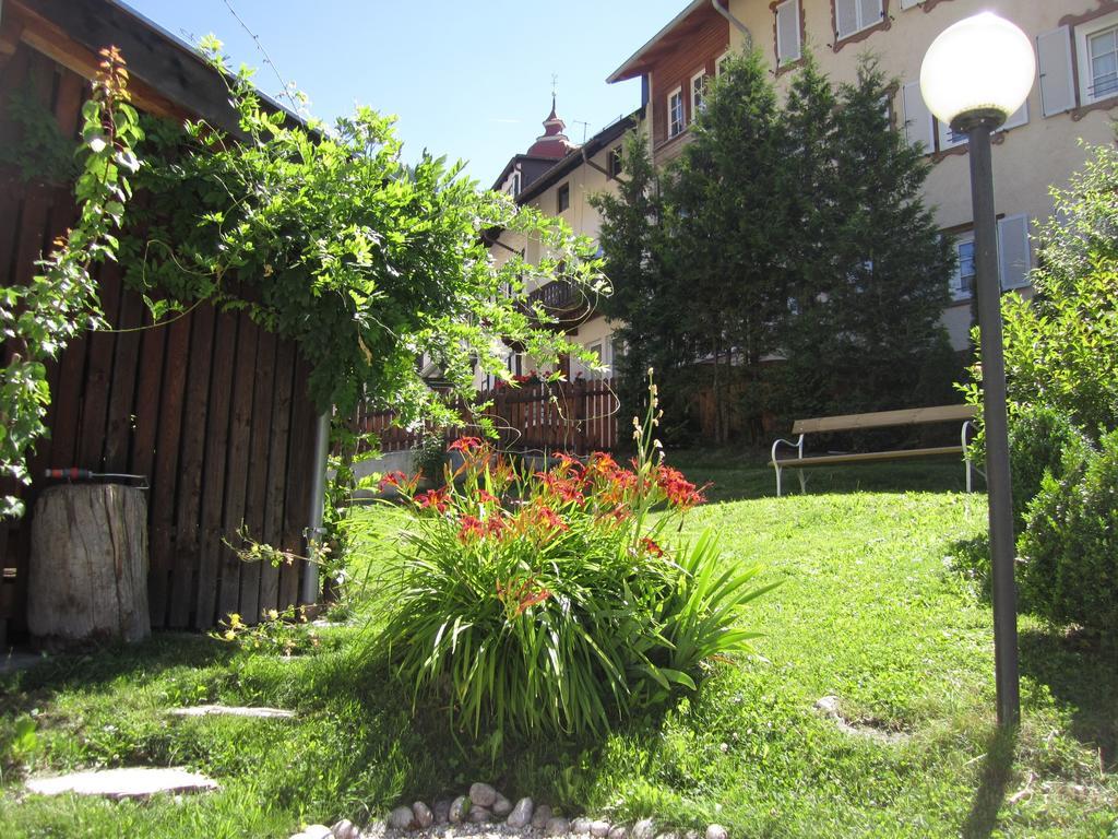 Residence Zum Theater Colle Isarco Bagian luar foto