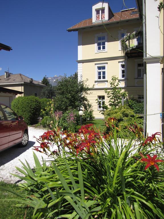 Residence Zum Theater Colle Isarco Bagian luar foto